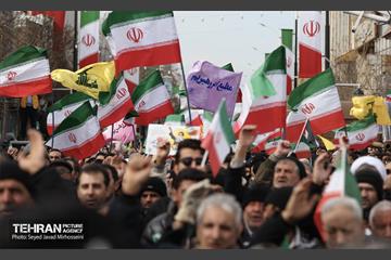حضور و سخنرانی دکتر علیرضا زاکانی در اجتماع مردم زنجان در مراسم راهپیمایی ۲۲ بهمن 4