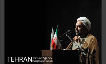 نشست نقد و بررسی فیلم ابدو یک روز 3