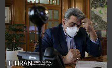 پاسخگویی مستقیم شهردار تهران به شهروندان از طریق تلفن ۱۸۸۸