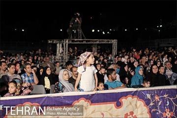 جشن فرشته ها در محله دروازه غار 4