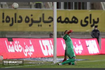 دیدار تیم های فوتبال پرسپولیس و پیکان 8