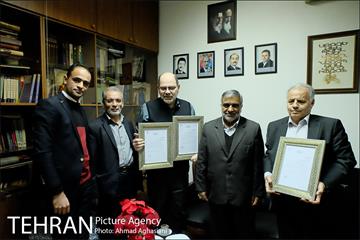 دیدار مشاور امور مجلس شهردار تهران با نمایندگان اقلیت های مذهبی به مناسبت آغاز سال نو میلادی 11