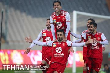 دیدار تیم های فوتبال پرسپولیس و صنعت نفت 23