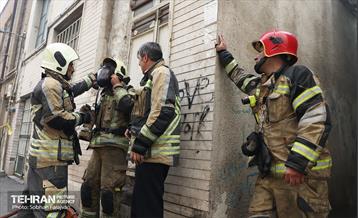 آتش‌سوزی انبار لوازم موتورسیکلت 4