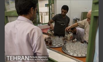 برسر سفره میهمانی خدا 11