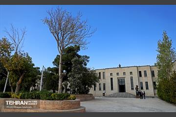 باغ موزه قصر (زندان سیاسی)‎ 33