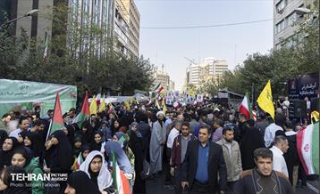 راهپیمایی یوم‌الله 13 آبان  19