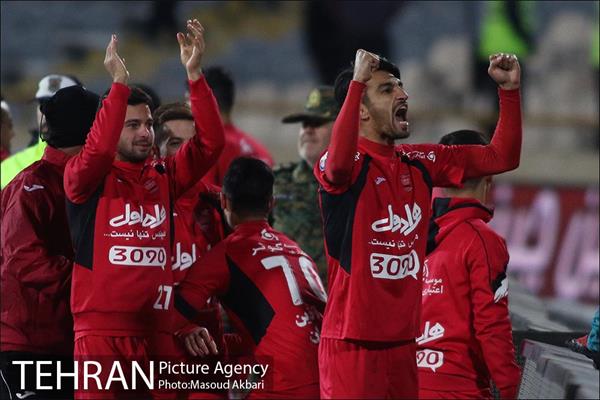 دیدار تیم های فوتبال پرسپولیس و گسترش فولاد