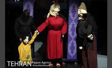 ⁣نمایش حکایت حکایت طبیب اجباری مولیر‎ 2