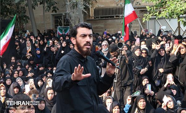 مراسم عزاداری شهدای محله دردشت با نوای حاج مهدی رسولی  4