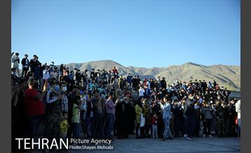 گردهمایی بزرگ عروسک‌های نوروزی در دریاچه شهدای خلیج فارس 28