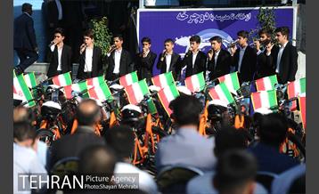 طرح اعطای دوچرخه شهری توسط شهردار تهران به دانش آموزان 41