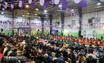 ضیافت افطاری نیروهای محترم پاکبان و فضای سبز منطقه 8 11