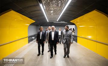 دیدار شهردار تهران با تولیت آستان علوی