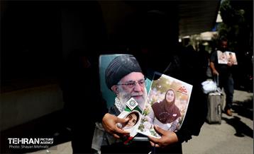 دیدار شهردار تهران با اعضای خانواده شهدای مدرسه شجره طیبه میناب 59
