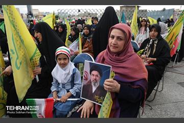 اجتماع «دختران آرمانی» 38