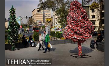 المان های نوروزی در خیابان ولی عصر(عج)  12