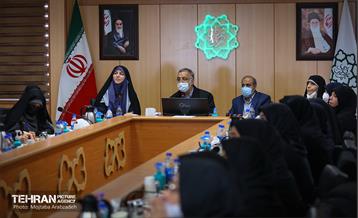 نشست شهردار با بانوان مدیر در شهرداری تهران 22