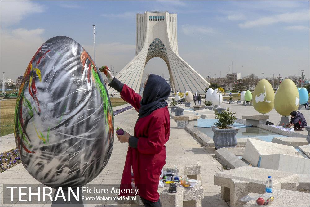 جشن نهال هاى کوچک شهر و تخم مرغ هاى رنگى در منطقه ٩
