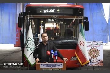 بازدید اصحاب رسانه از مراکز بازسازی ناوگان اتوبوسرانی 5