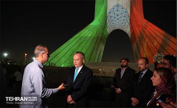 اکران ویدئو مپینگ روز ملی مکزیک 11