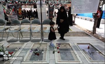 مزار شهدای مقاومت ملی در قطعه 42 بهشت زهرا (س) 6