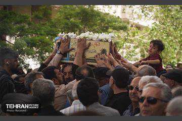 تشییع پیکر مطهر شهید محمد حسن زارعی در منطقه ۸ 6