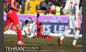 دیدار پدیده و پرسپولیس در لیگ برتر فوتبال 8