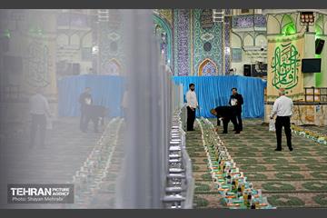 ضیافت افطاری در حرم عبدالعظیم حسنی(ع) 41