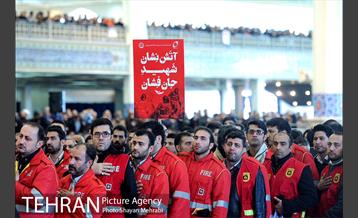 تشییع شهدای آتش نشان در شبستان مصلی 18