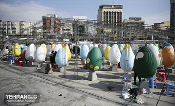 جشنواره تخم‌مرغ رنگی در میدان هفت تیر 19