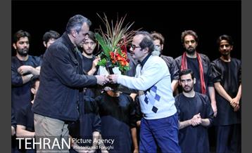 نمایش "من" در پردیس تئاتر تهران (خاوران) 43