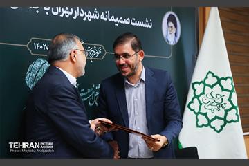 نشست صمیمانه شهردار تهران با جمعی از معلمان 6