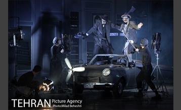 نمایش می سی سی پی نشسته می میرد‎ 5