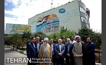 رونمایی از دیوار نگاره قدس در بزرگراه مدرس 16