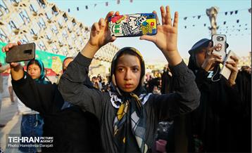 آیین آماده سازی دست سازه های نمدی برای کودکان اربعینی  33