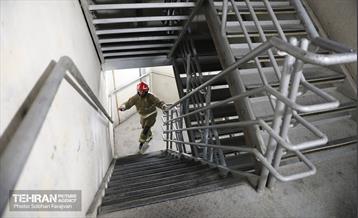 مسابقه پله‌نوردی آتش‌نشانان 34