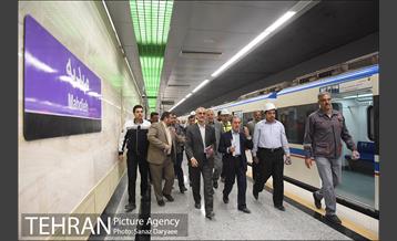 بازدید معاونت حمل و نقل و ترافیک شهرداری تهران و اعضای شورای شهر تهران از عملیات تکمیلی خط ۷ 18