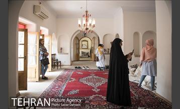 عمارت دبیرالملک 4