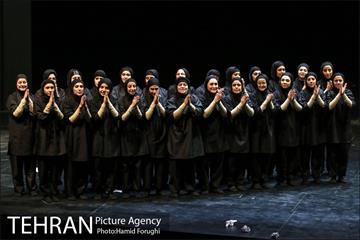 نمایش "من" در پردیس تئاتر تهران (خاوران) 31