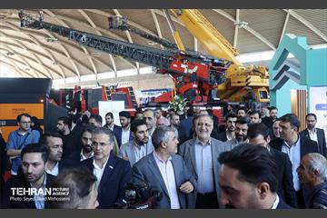 بازدید شهردار تهران از دومین نمایشگاه بین‌المللی «شهریران» 12