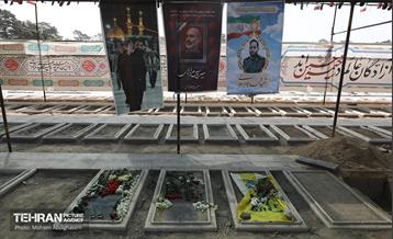 مزار شهدای مقاومت ملی در قطعه 42 بهشت زهرا (س) 44