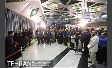 مراسم رونمایی از دیوار نگار نام جاوید حسین(ع) در مترو امام حسین 9