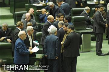 حضور شهردار تهران در جلسه علنی مجلس شورای اسلامی 3