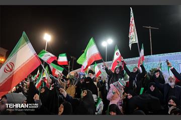 اجتماع مردم غیور تهران در قدردانی از همراهی جبهه مقاومت یمن 24