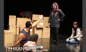 نمایش زمستان‎ 10