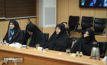 دیدار شهردار تهران با جمعی از زندانیان انقلابی سال ۵۷ 19