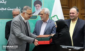 یکصدوبیست‌وچهارمین نشست مجمع کلانشهرهای ایران 46