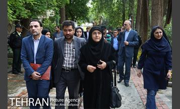 همایش تقدیر از طراحان و سازندگان برتر منطقه 10 5