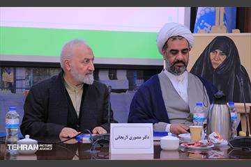 نشست تخصصی آشنایی با مکتب بانو امین 10